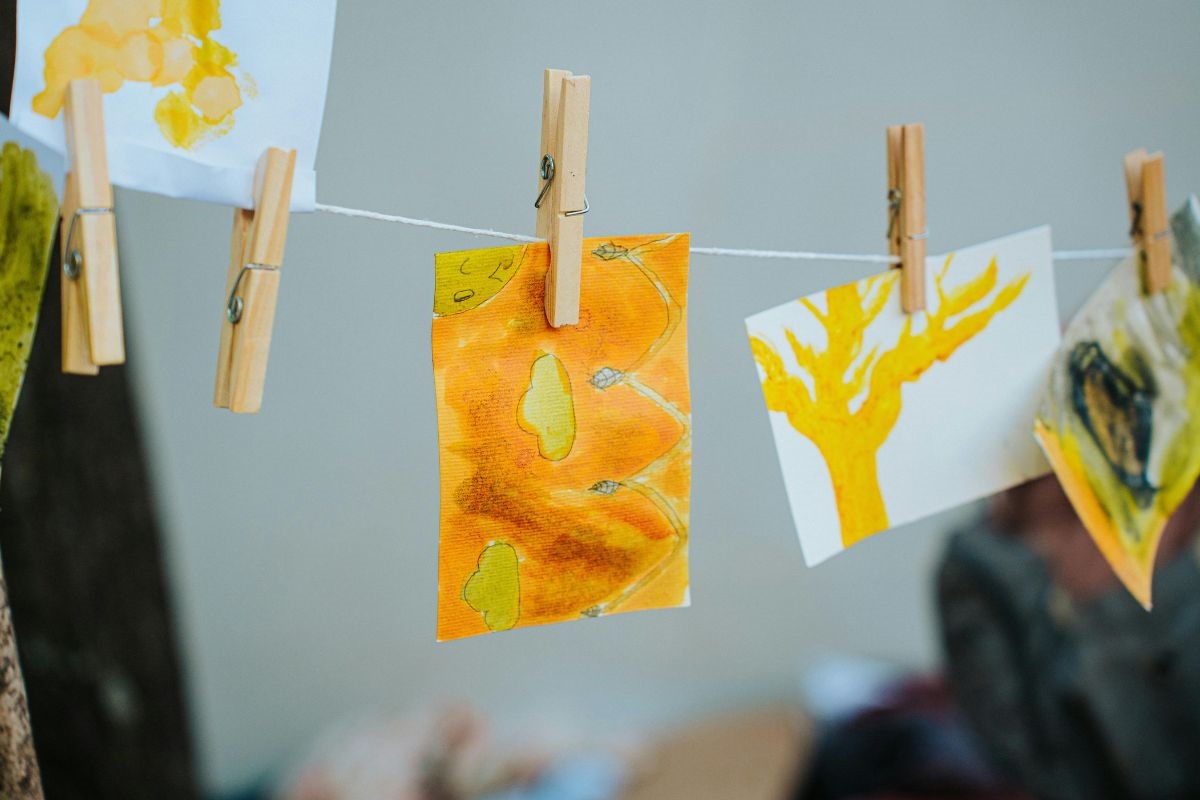 DIY children’s art frames